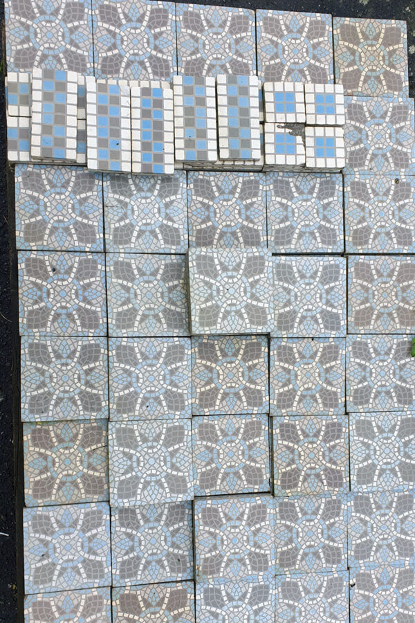 Carrelage Ciment Céramique Ancien Motif : Rosace Mosaïque Bleue Réf 032